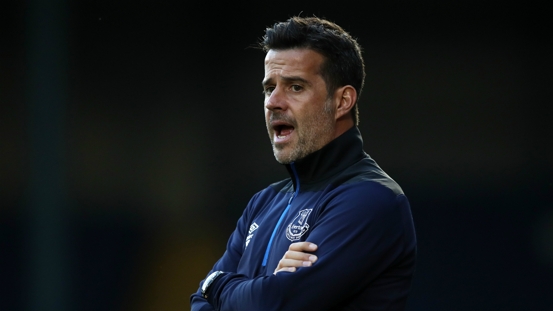 更展现了团 更展现了团