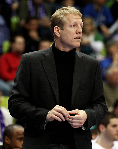 这不仅对她 这不仅对她