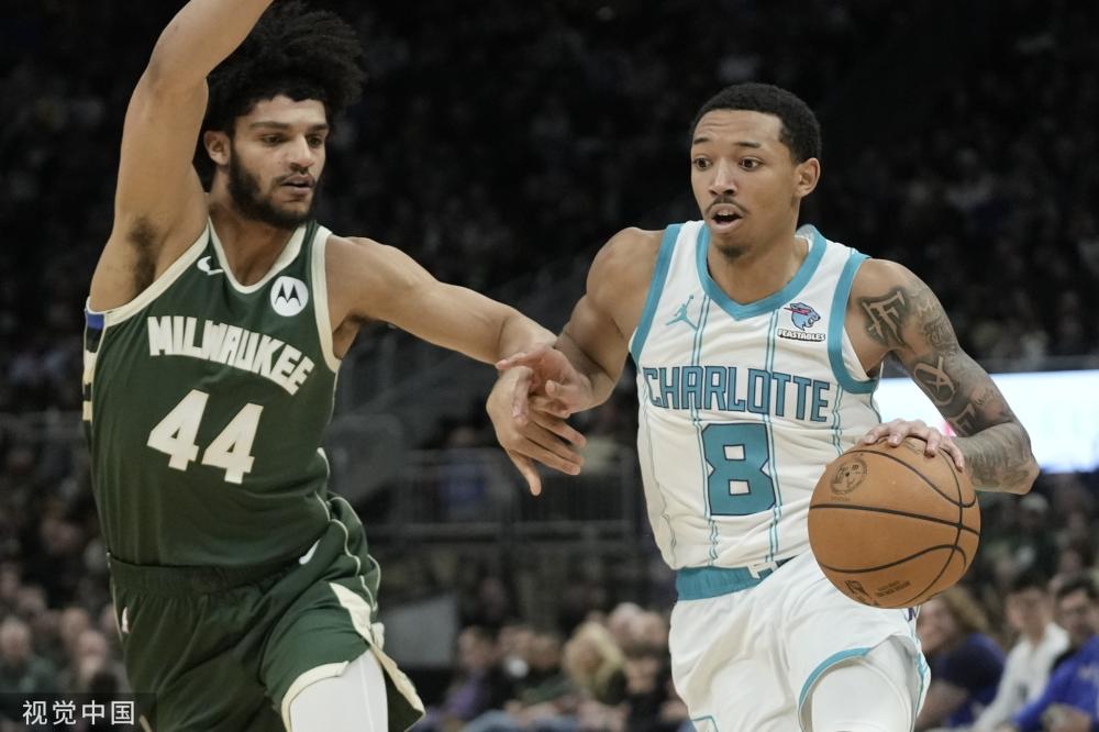 球比赛中战 球比赛中战